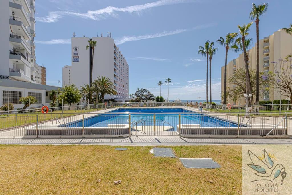 Wonderful Studio Apartment On The Beachfront Benalmádena Exterior foto