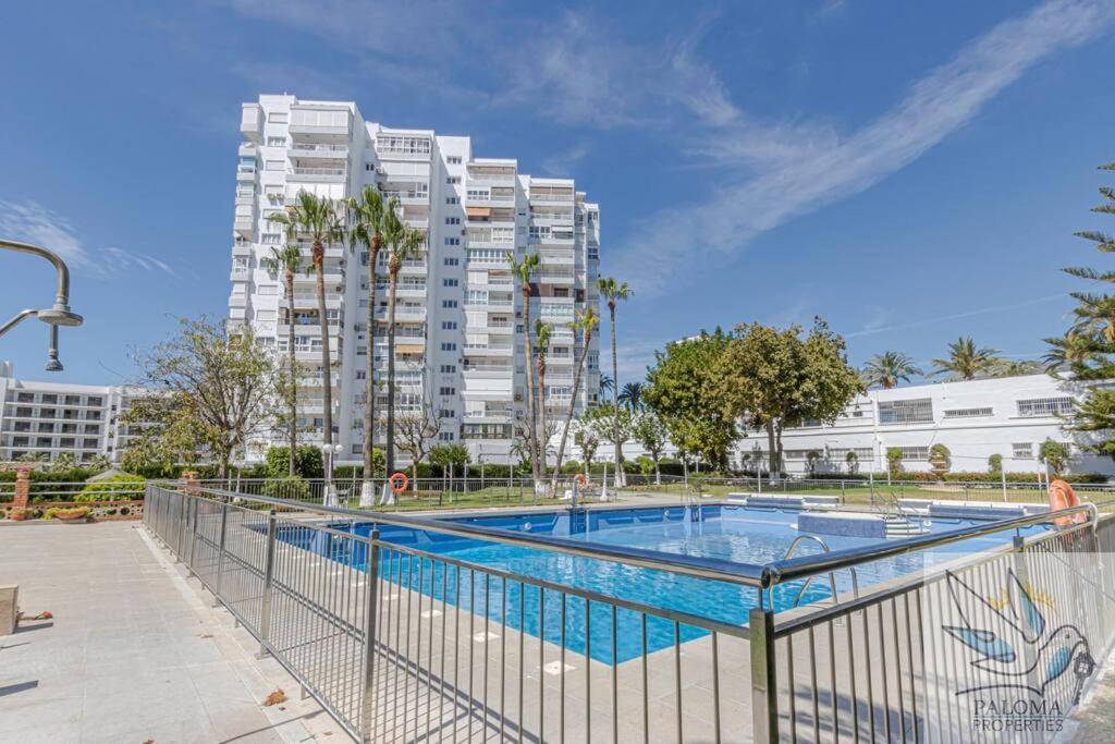 Wonderful Studio Apartment On The Beachfront Benalmádena Exterior foto
